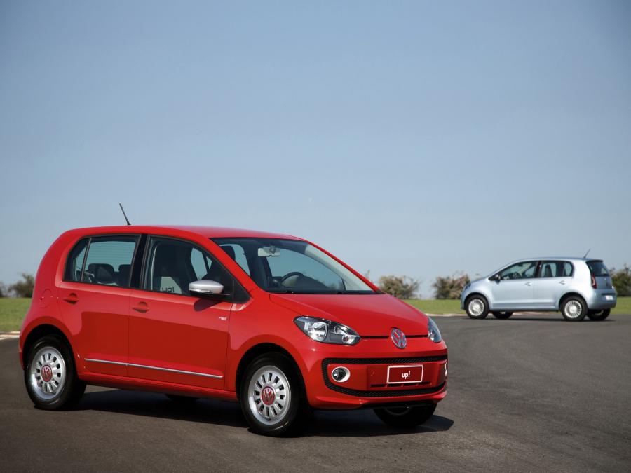  Volkswagen up! Red 2014 года  (BR) (фото 4 из 5)